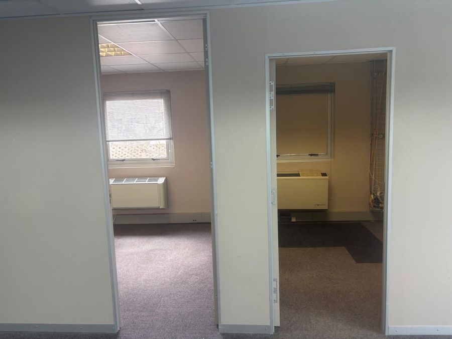To Let Commercial Property for Rent in Rosendal Western Cape